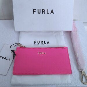 NEW Furla cardholder /wristlet w/dust bag & box full inclusion!